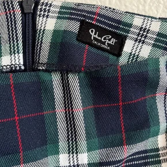 BRANDY MELVILLE plaid skirt - Picture 4 of 4